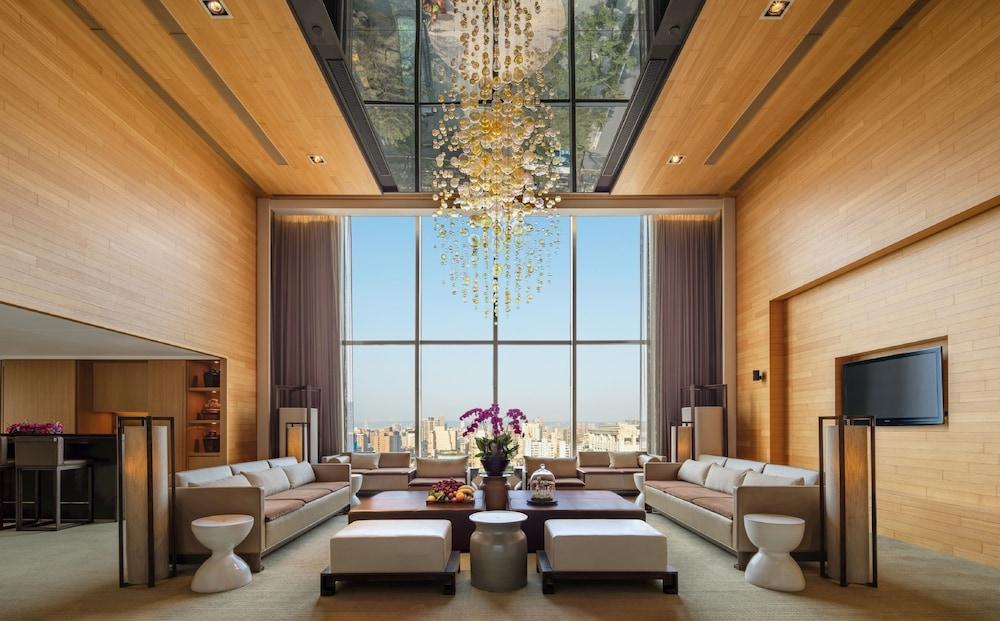 Отель Regent Тайбэй Экстерьер фото The Sky Lounge